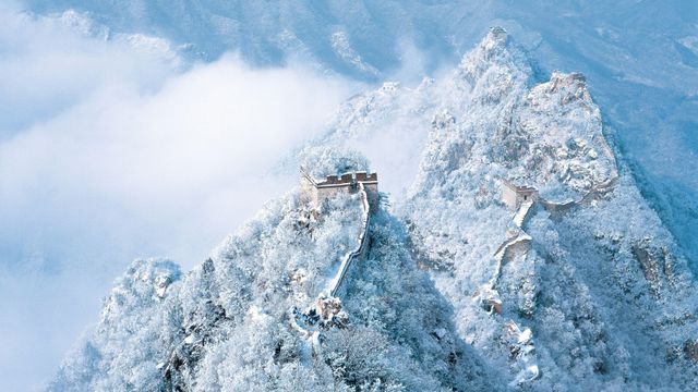 Snow on the Great Wall, China