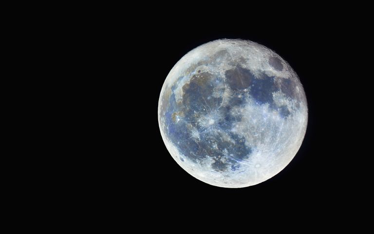 Near Side Of The Moon Windows 10 Theme | Free Wallpaper Themes