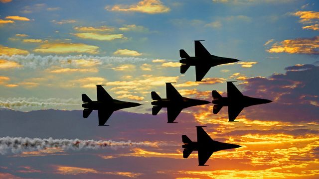 US Air Force Thunderbirds at an airshow in Smyrna, Tennessee 