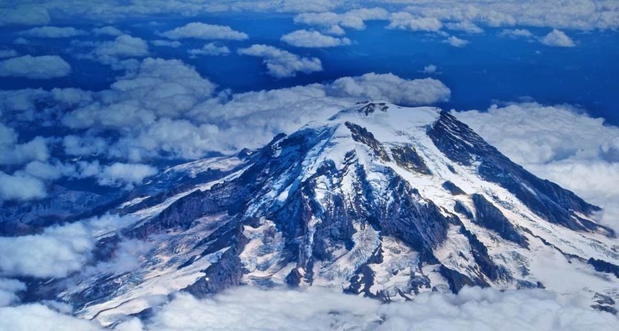 Mount Rainier in Washington state from 10,000 feet