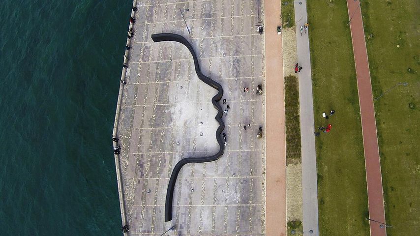 Gedächtnis-Mauer für Frauen in Konak, Izmir, Türkei 