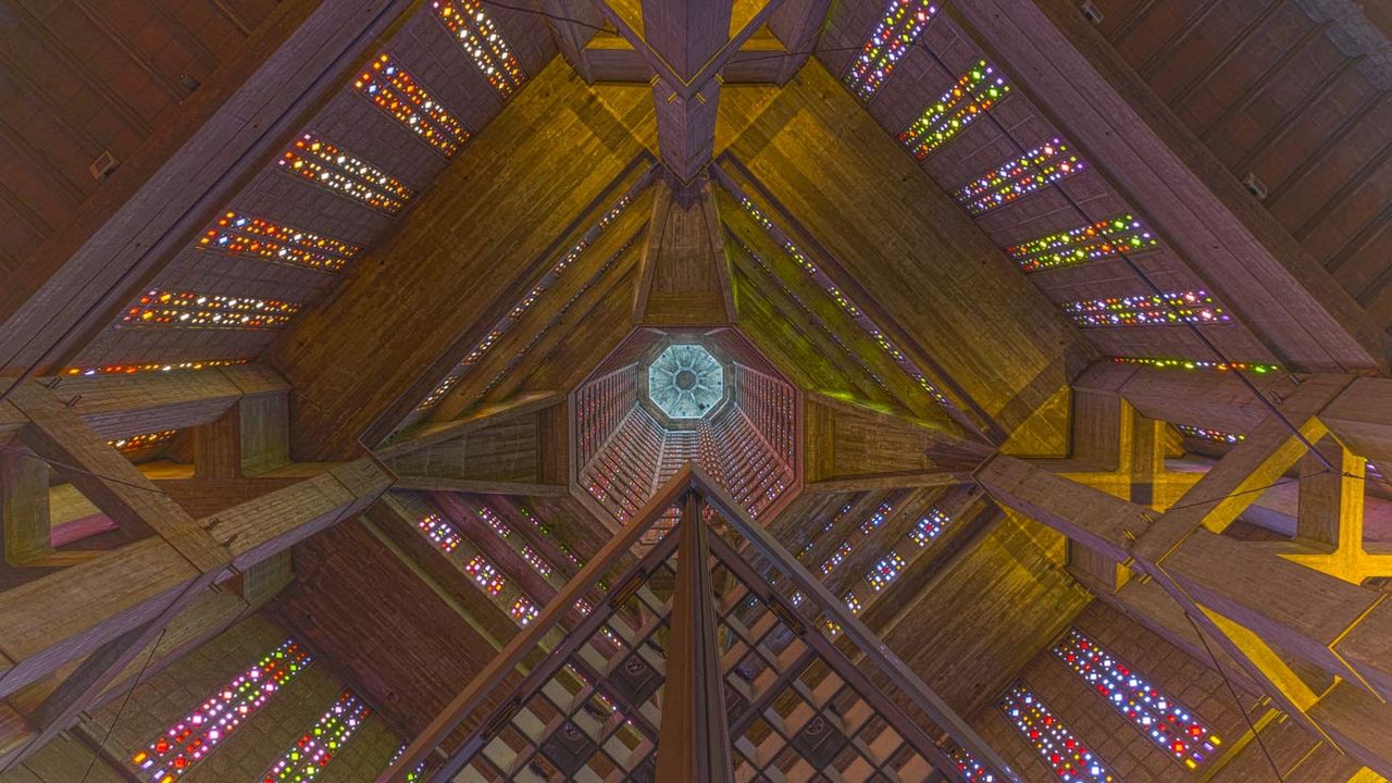 Intérieur de l’église Saint-Joseph du Havre, Seine-Maritime, Normandie 