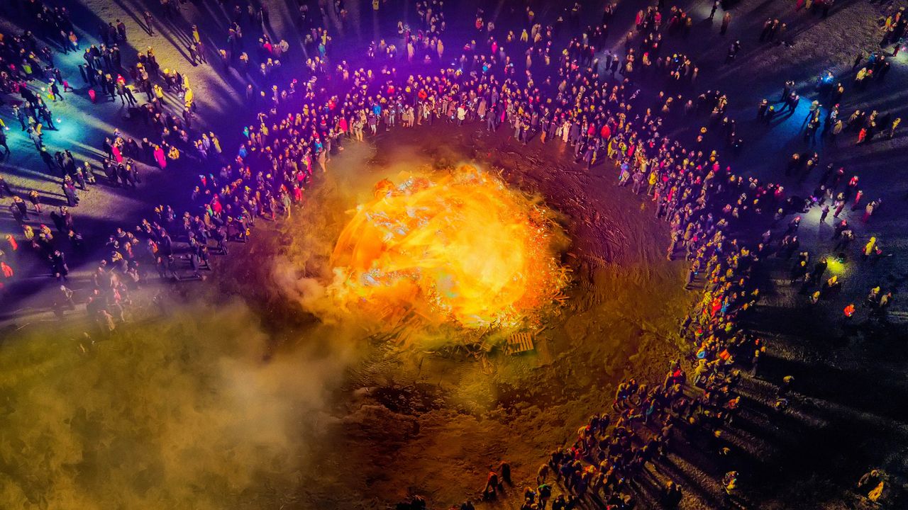 Bonfire to celebrate New Year's Eve in 2014 in Reykjavik, Iceland
