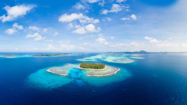 Banyak-Inseln, Sumatra, Indonesien