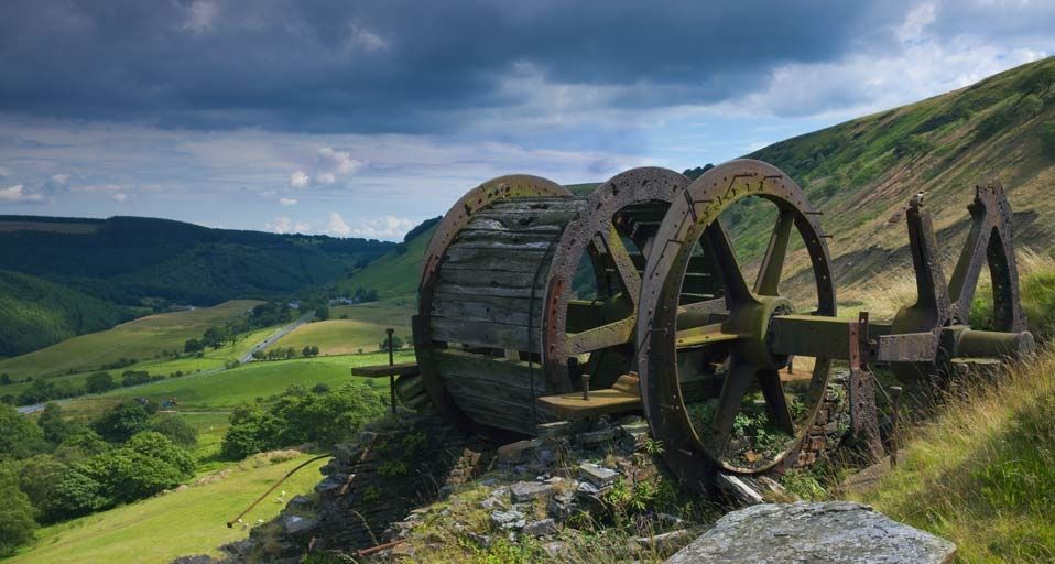 The remains of a Bedwellty Pits Incline Engine, Blaenau Gwent, Wales - Chris Warne/age fotostock ©