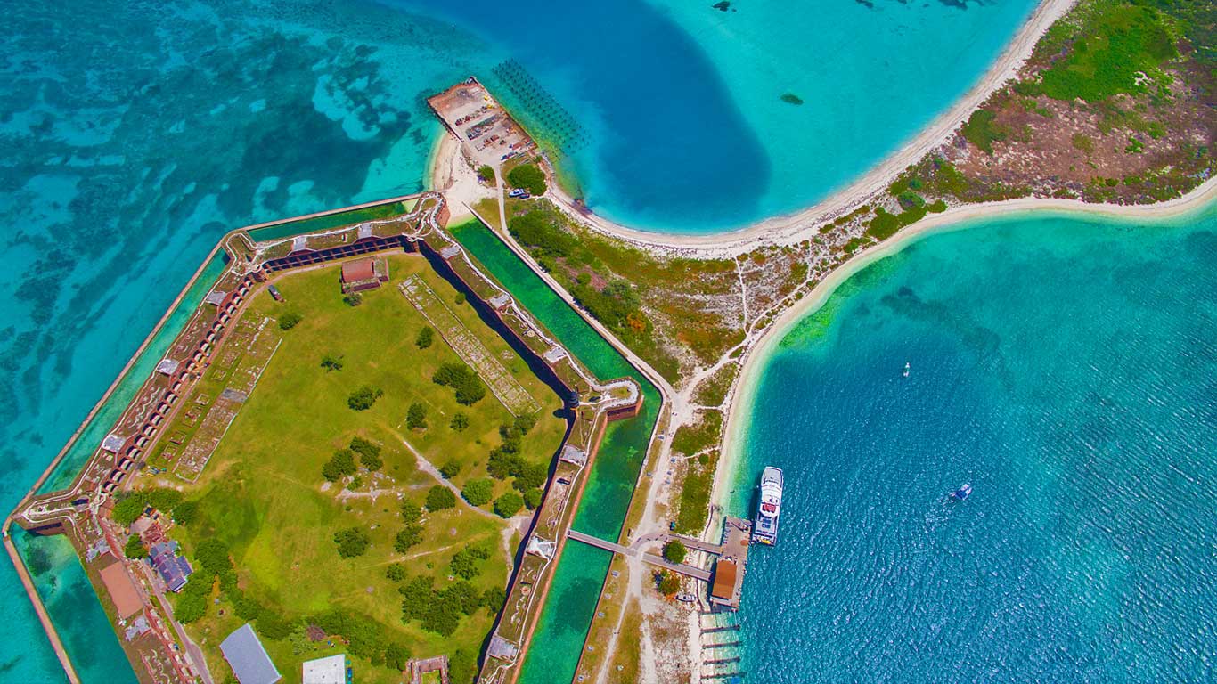 Fort Jefferson in Dry Tortugas National Park, Florida - Bing Gallery