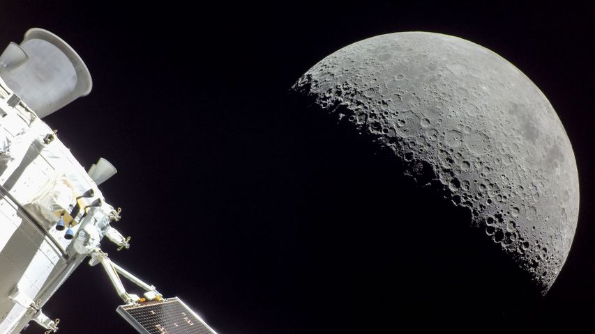 La Luna vista desde la nave espacial Orión de la misión Artemis I de la NASA