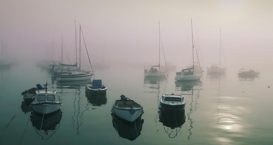 Verankerte Boote im Hafen von Penzance, Cornwall, England