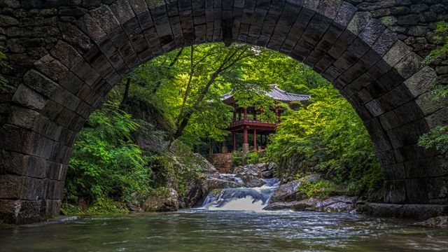 Seonam Temple, Jogyesan Provincial Park, South Korea
