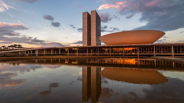 Congresso Nacional ao pôr do sol, Brasília, Distrito Federal