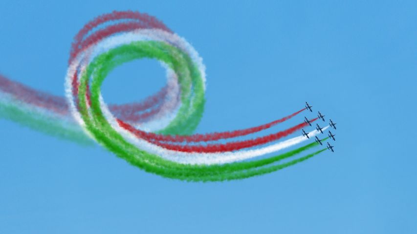 Esibizione della Pattuglia Acrobatica Nazionale, conosciuta come le Frecce Tricolori