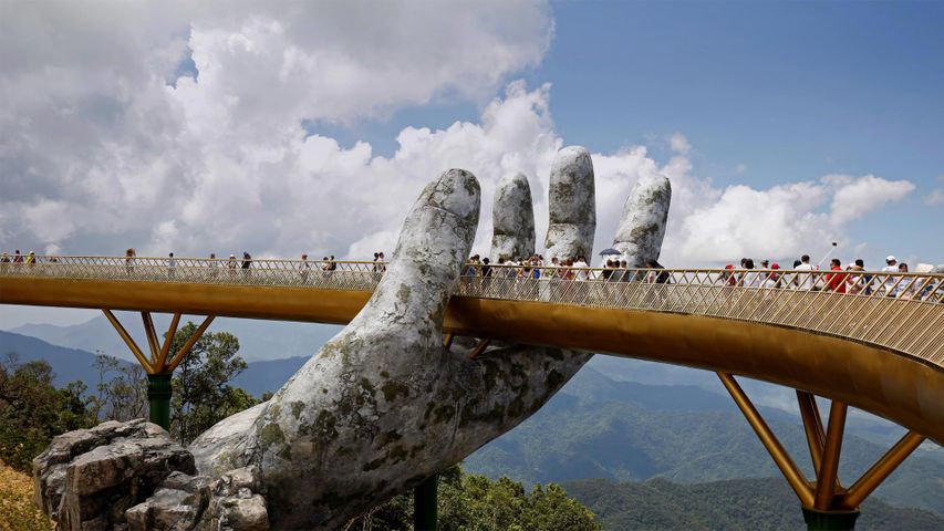 „Goldene Brücke“ in den Ba Na-Bergen nahe Da Nang, Vietnam