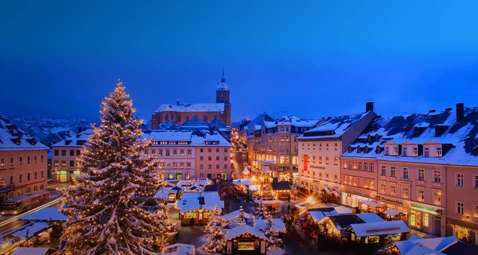 Weihnachtsmarkt in Annaberg-Buchholz, Erzgebirge, Sachsen – Franz-Marc Frei/Corbis ©