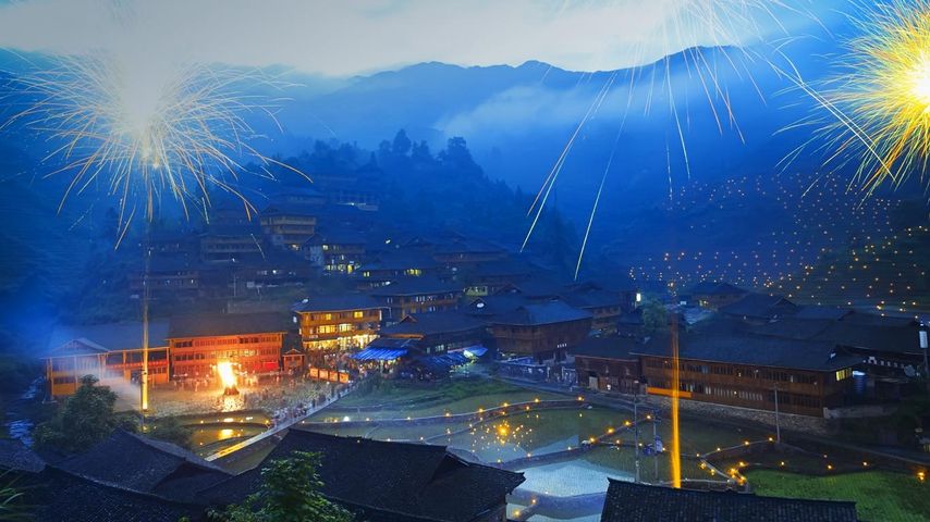 桂林龙胜大寨火把节，每年六月初六的传统节日