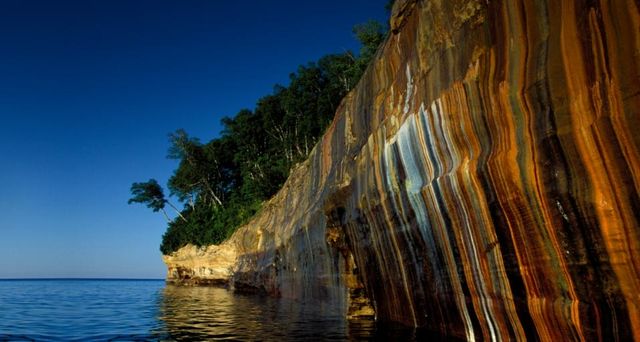 Stained rocks and trees, Pictured Rocks National Lakeshore, Munising, Michigan