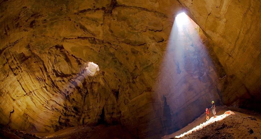 Majlis al Jinn, one of the world's largest cave chambers, Oman