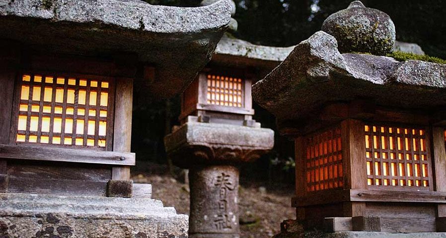 ｢春日大社の灯篭｣奈良, 奈良市