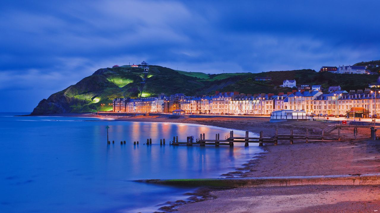 Le front de mer et la promenade d’Aberystwyth, Ceredigion, Pays de Galles, Royaume-Uni 