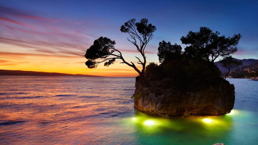 克罗地亚布雷拉海滩的日落