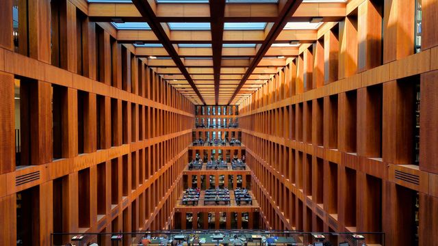 Die Bibliothek der Humboldt-Universität in Berlin