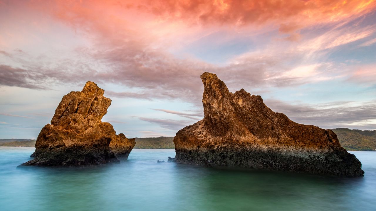 Of rocks and resorts