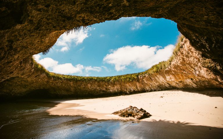 Mexican Vacation Theme for Windows 10