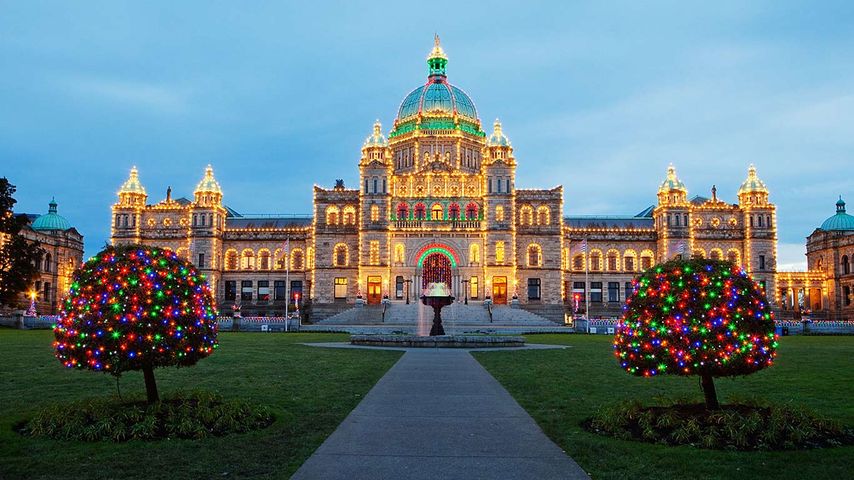 The Parliament building illuminated with Christmas lights in Victoria, B.C. 