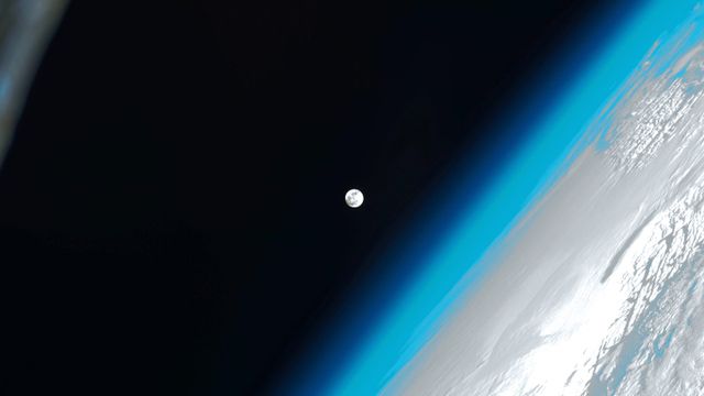 La Lune depuis la Station spatiale internationale