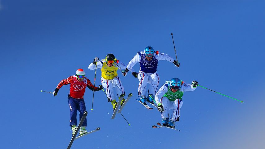 J.-F. Chapuis, Arnaud Bovolenta, Jonathan Midol et Brady Leman (Canada) lors de la finale du Ski Cross au Rosa Khutor Extreme Park, 20 février 2014, Jeux Olympiques de Sotchi, Russie