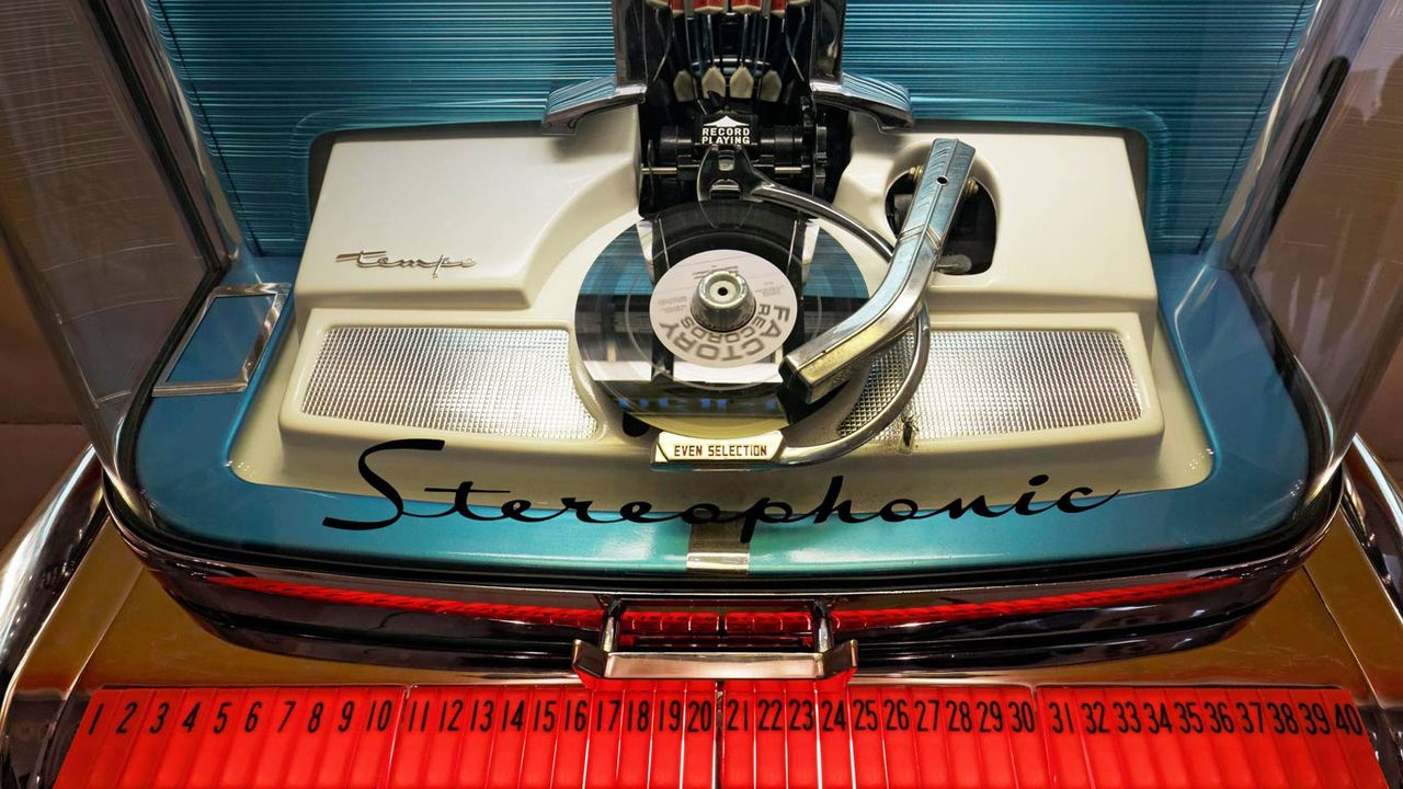 A jukebox with record changer, built in 1959 