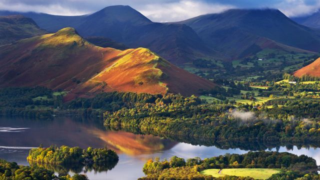 Cat Bells fell above Derwentwater in the Lake District, Cumbria 