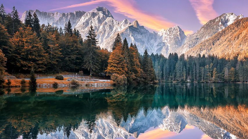 A mirrored massif