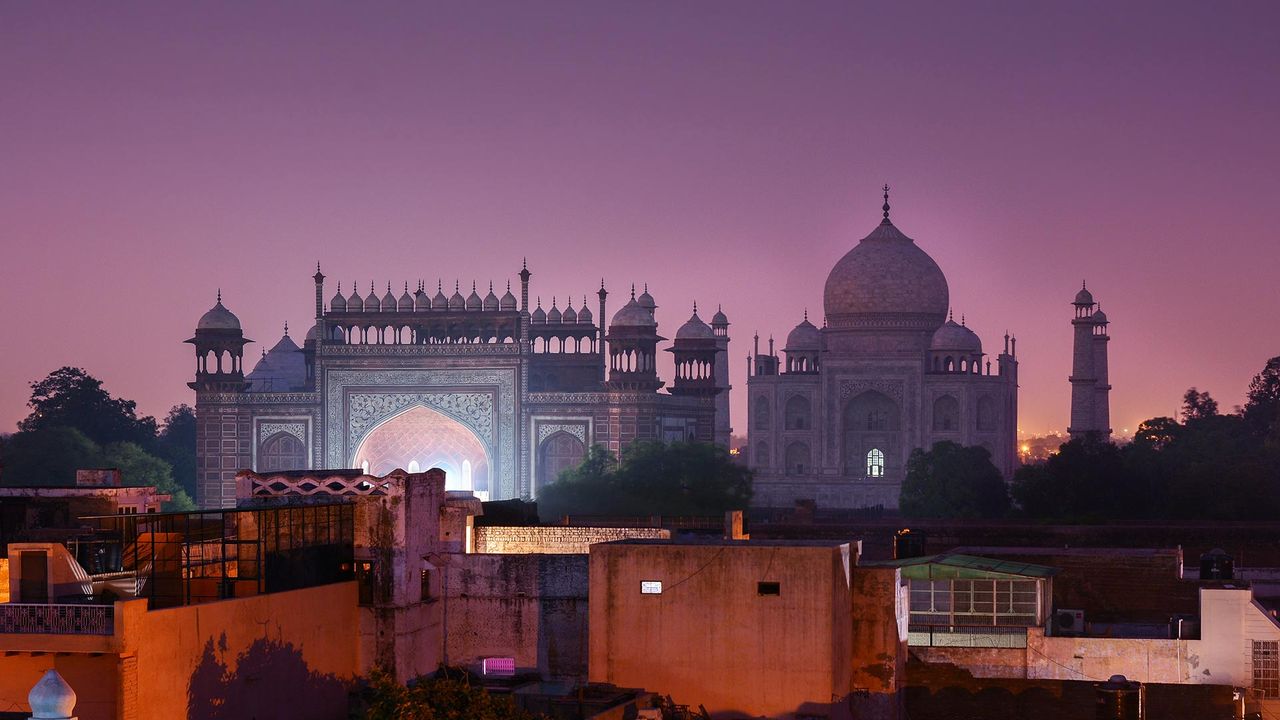 View of the Taj Mahal, south gate