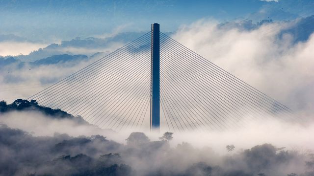 Die Puente Centenario (Jahrhundertbrücke) im Nationalpark Soberanía, Panama
