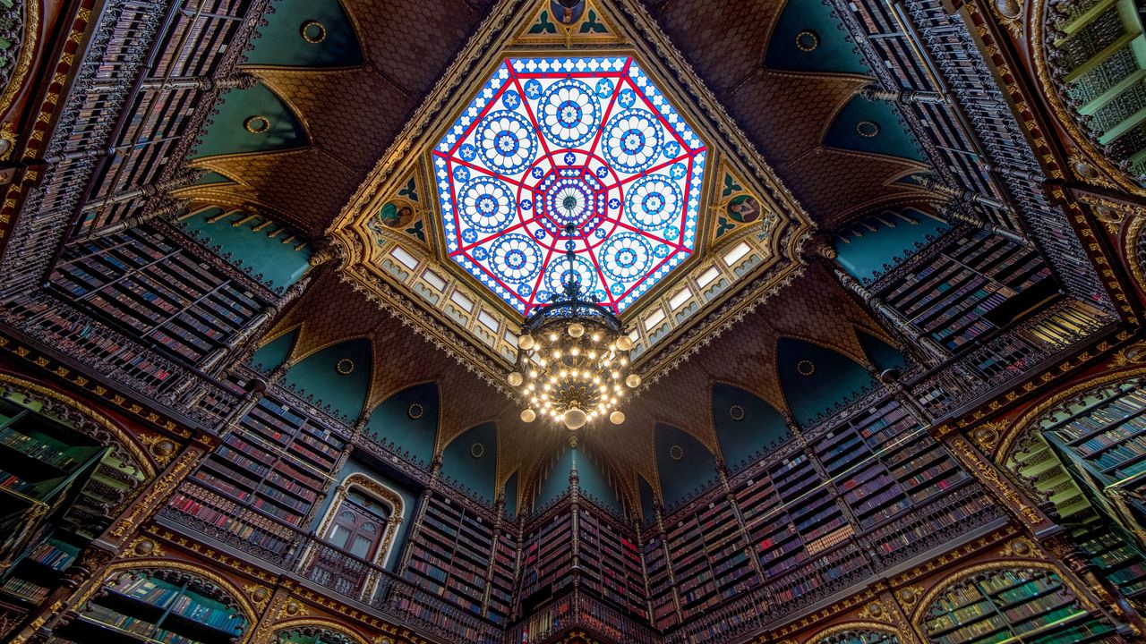 Interior do Real Gabinete Português de Leitura, Rio de Janeiro, Brasil