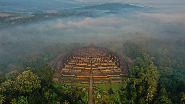 ボロブドゥール遺跡｣インドネシア, ジャワ島 - Bing Gallery