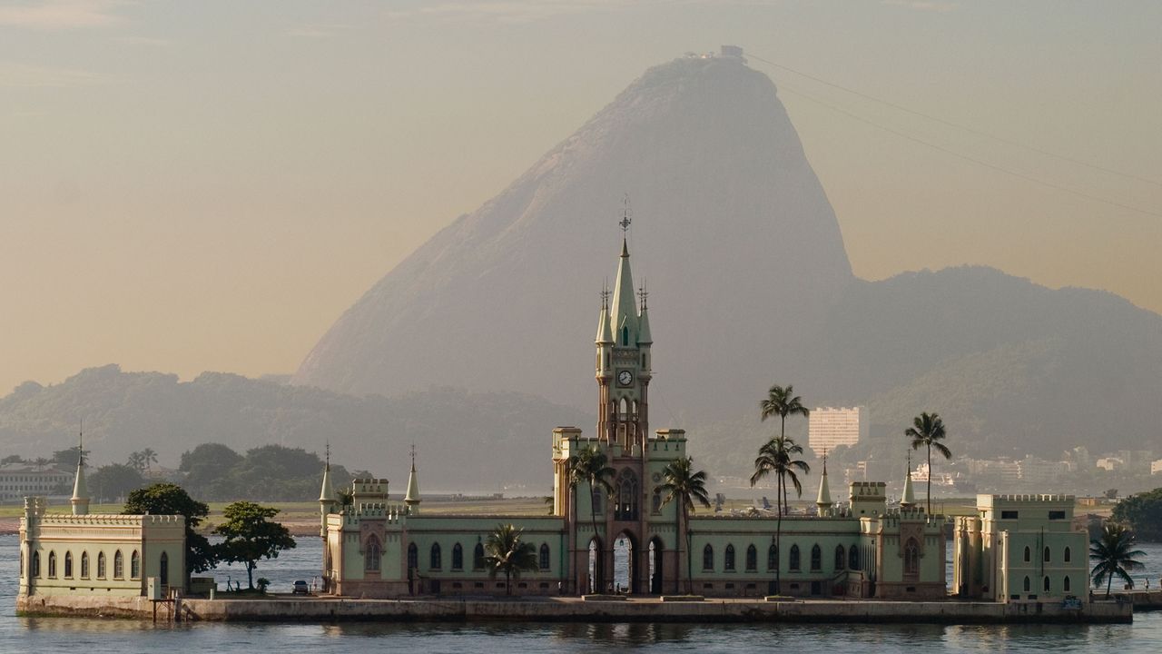 Palácio da Ilha Fiscal e Pão de Açúcar, Rio de Janeiro