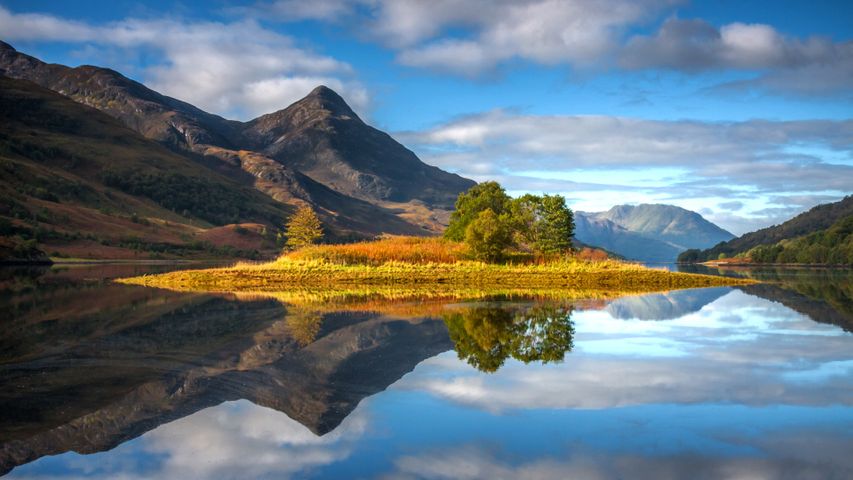 A tale of two lochs