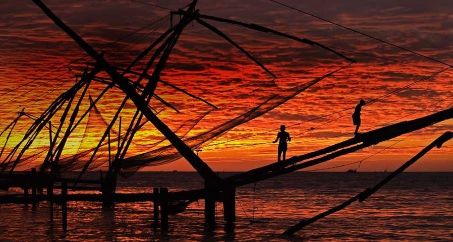 ｢夕暮れの漁｣インド, ケーララ州