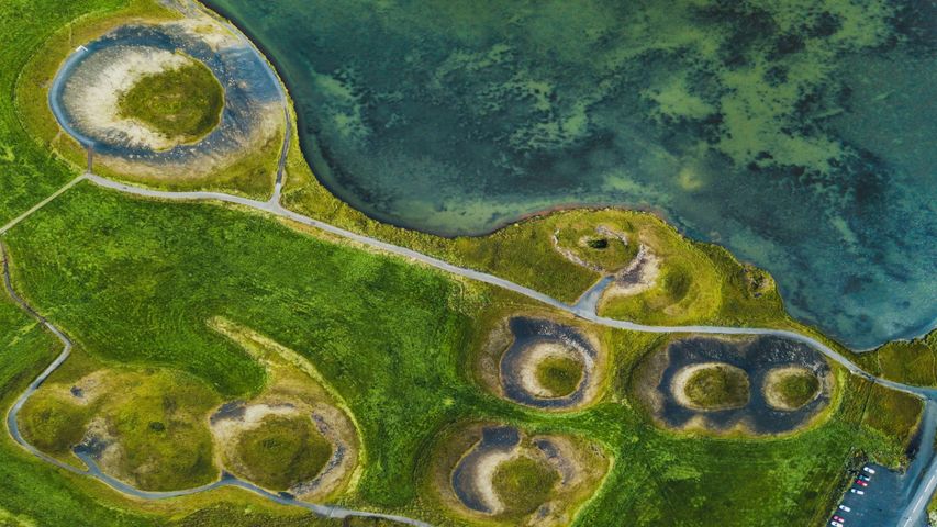 Aerial Iceland PREMIUM 4K Theme for Windows 10
