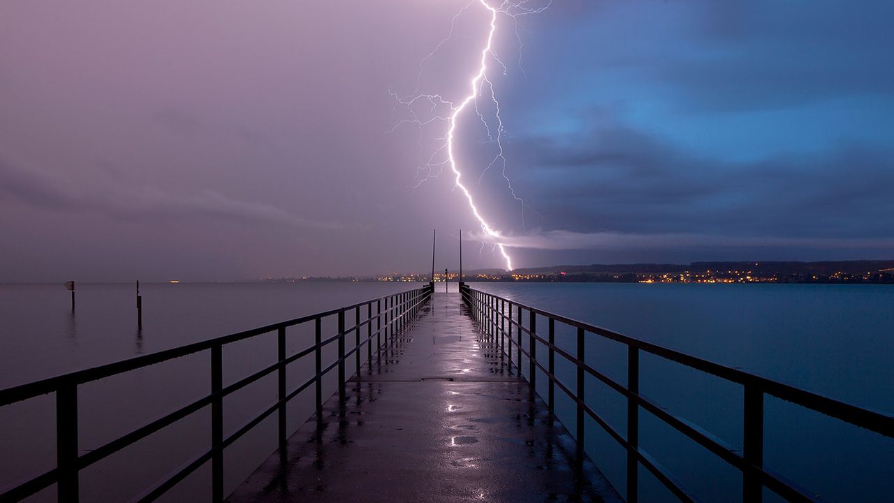 Gewitter über dem Bodensee, Konstanz, Baden-Württemberg, Deutschland 