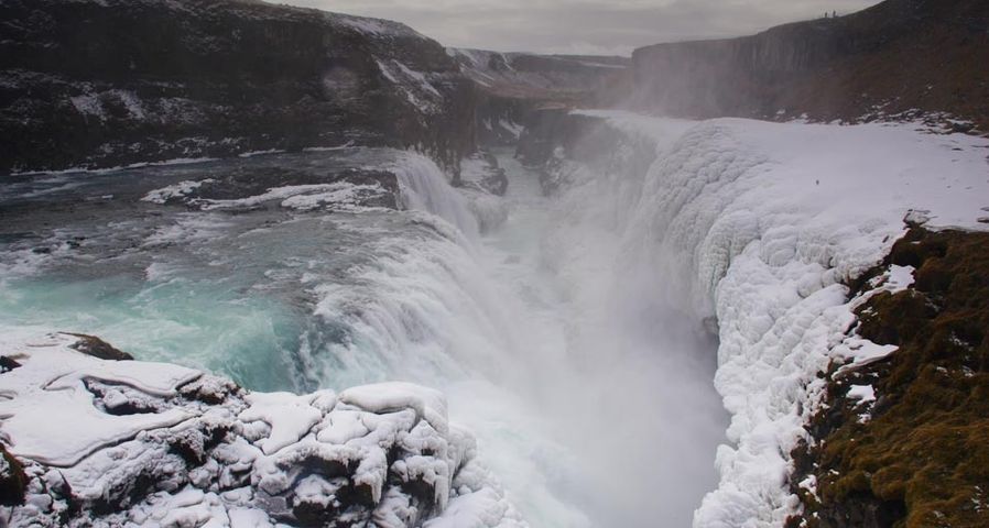 冰岛冬季的黄金瀑布