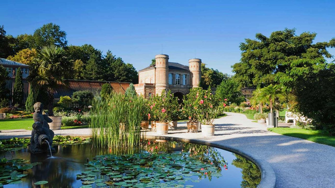 Eingang des Botanischen Gartens in Karlsruhe, Baden-Württemberg, Deutschland