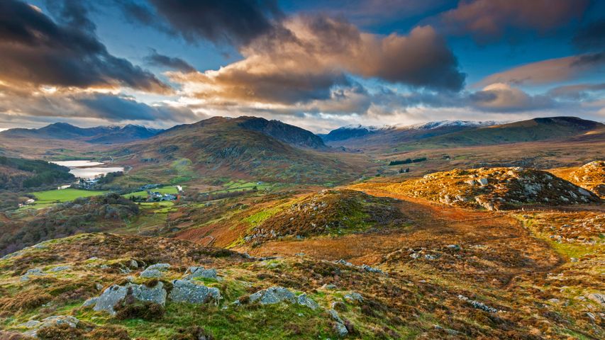 Le village de Capel Curig dans le parc national de Snowdonia, pays de Galles, Royaume-Uni