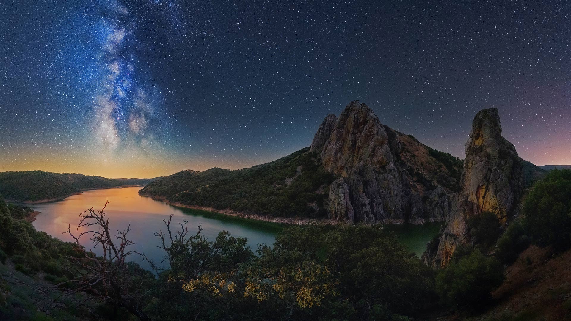 Milky Way Over The Tagus River Monfragüe National Park Spain Bing