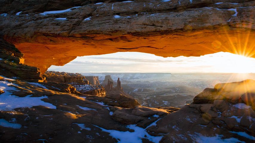 Mesa Arch dans le parc national de Canyonlands, Utah, États-Unis