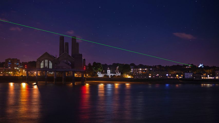 '0 Degrees' laser art by Peter Fink and Anne Bean, in Greenwich, London