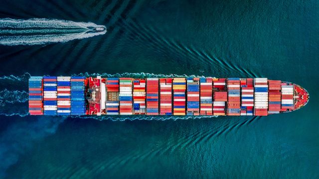 Container ship, San Pedro, California, USA