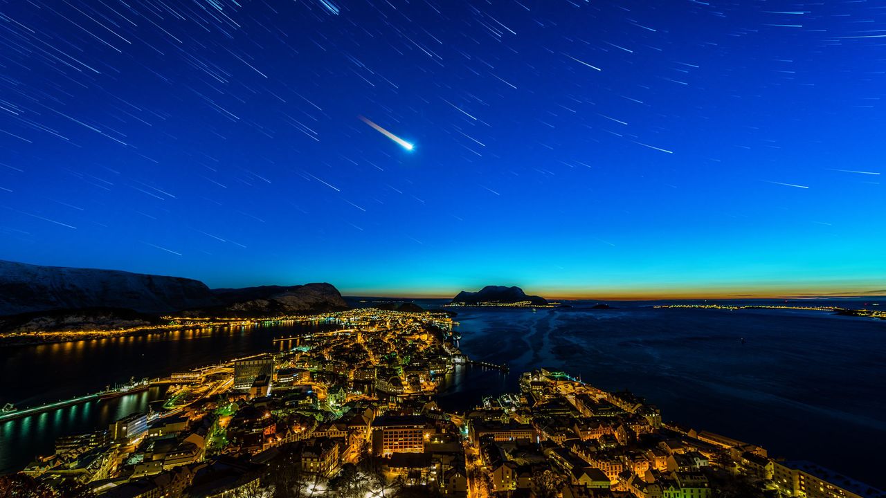 Star trails over Ålesund, Norway 