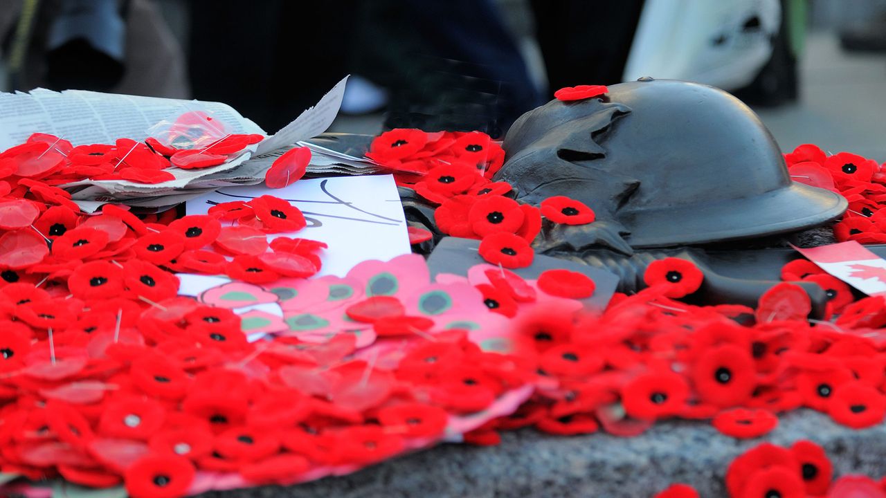 The tomb of the unknown soldier at the National War Memorial in Ottawa